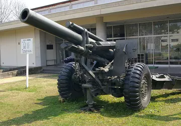 Siły obrony otrzymały amerykańskie haubice M114 ...