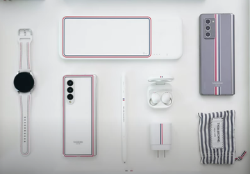 Samsung Galaxy Z Fold 3 i ...