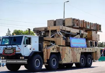 Iran zaprezentował mobilny system rakietowy Tactical ...