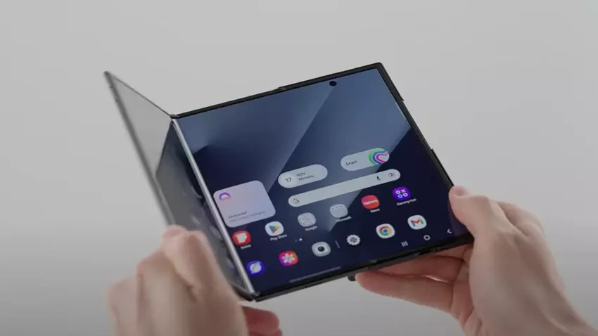 Samsung opublikowała wideo z rozpakowaniem Galaxy Z TriFold
