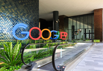 Google wydaje aplikację NotebookLM do notatek ...