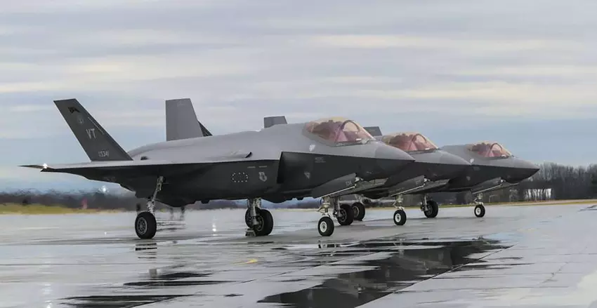 Baza Sił Powietrznych Tyndall otrzymała pierwszą dostawę myśliwców piątej generacji F-35 Lightning II w celu osiągnięcia dominacji w powietrzu.