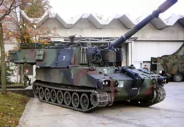 Szwajcaria zrezygnuje z amerykańskich haubic M109 ...