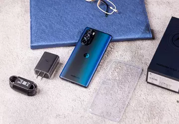 Motorola prezentuje specjalną edycję Moto Edge ...