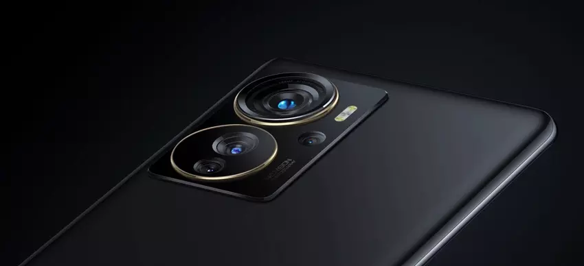 ZTE Axon 40 Pro — Snapdragon 870, aparat 108 MP, wyświetlacz 144 Hz od 450 USD