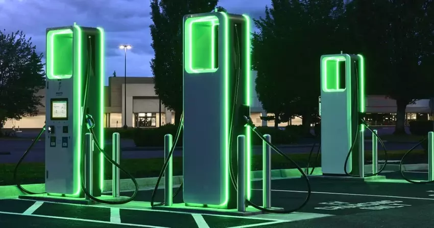 W Google Maps pojawiły się rozszerzone dane o stacjach ładowania EV, ale na razie tylko w USA i dla jednej sieci