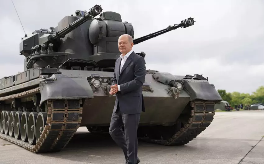 Ukraina, z 3,3 mld euro, stała się największym importerem niemieckiej broni w 2023 r., a Niemcy są bliskie rekordowego poziomu