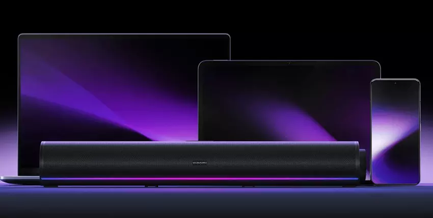 Xiaomi Desktop Speaker Pro na biurku