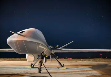 Wielka Brytania otrzymuje pierwszego drona Protector ...