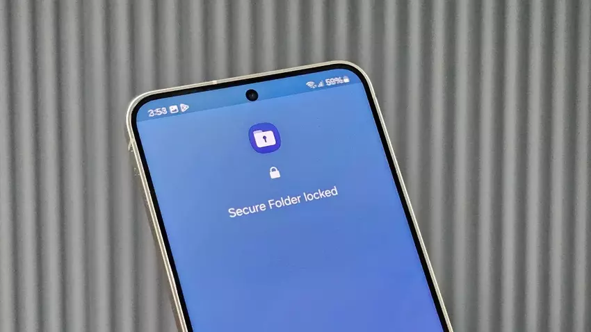 W nowym interfejsie One UI 7 znaleziono lukę, która ujawnia dane z Zabezpieczonego Folderu: oto jak to naprawić