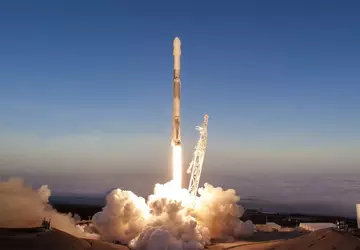 Falcon 9 ustanawia nowy rekord: 37. ...
