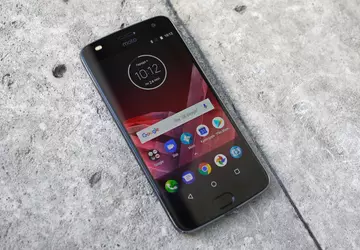 Lepiej późno niż wcale: smartfon Moto ...