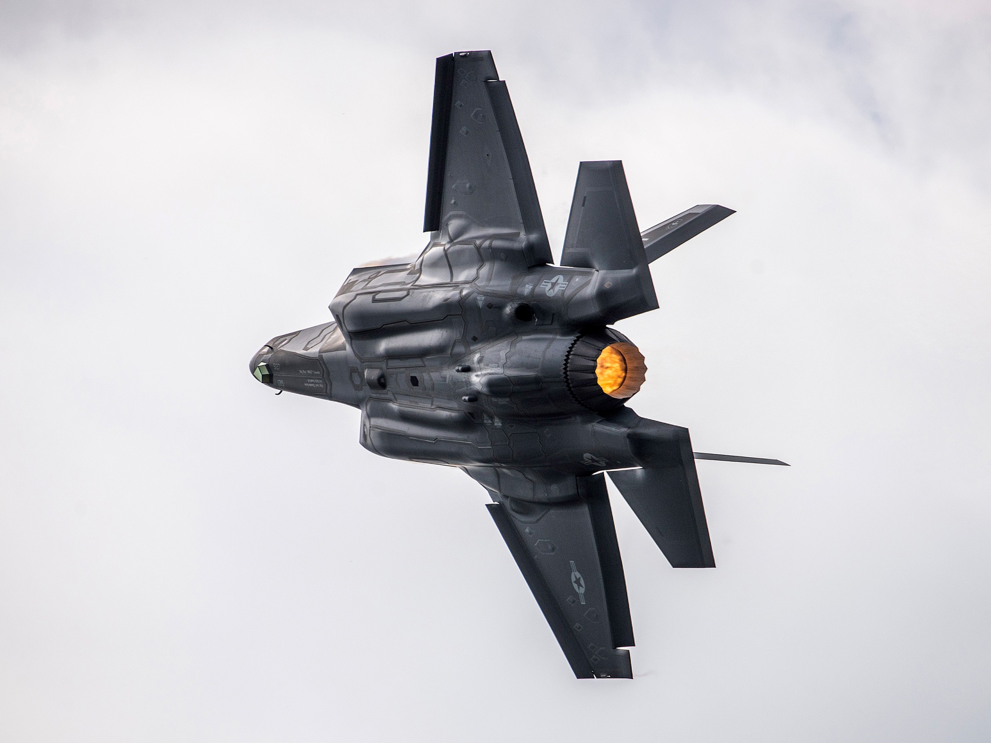 Pentagon chce zmodernizowanych silników Pratt & Whitney F135 dla myśliwców piątej generacji F-35 Lightning II do 2030 roku