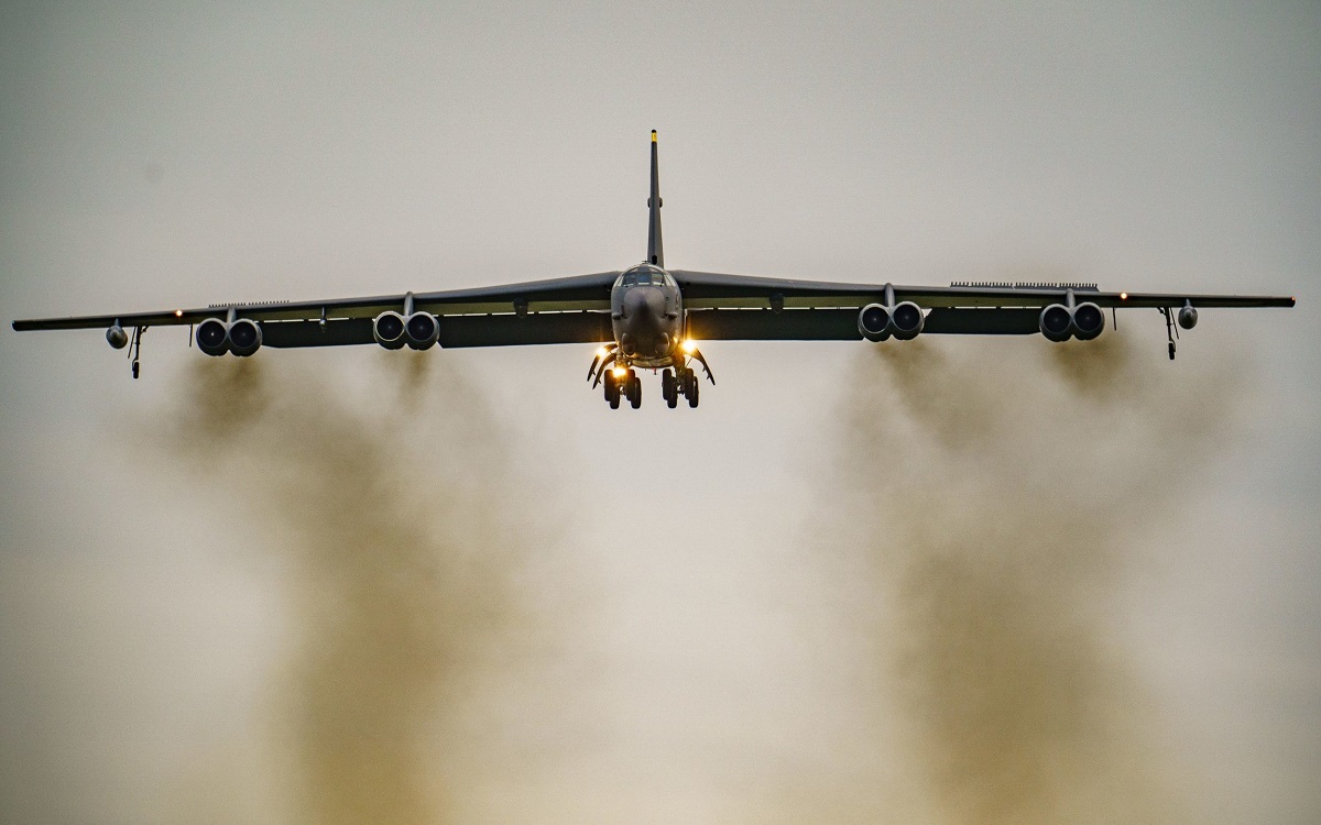 Siły Powietrzne USA zmodernizują bombowce B-52 za pomocą silników Rolls-Royce F130