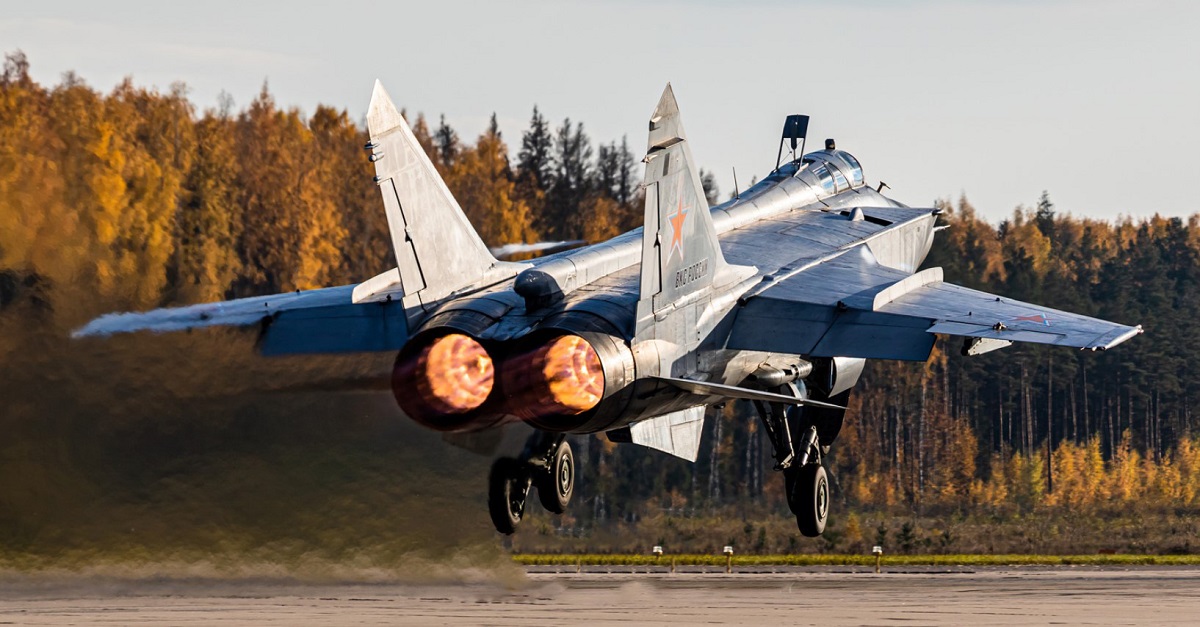 Naddźwiękowy myśliwiec MiG-31 czwartej generacji rozbił się w Rosji kosztem 35 milionów dolarów