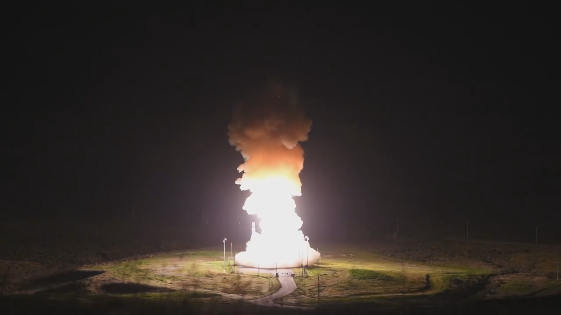 US Air Force pokazuje rzadkie nagranie ze startu międzykontynentalnej rakiety balistycznej Minuteman III