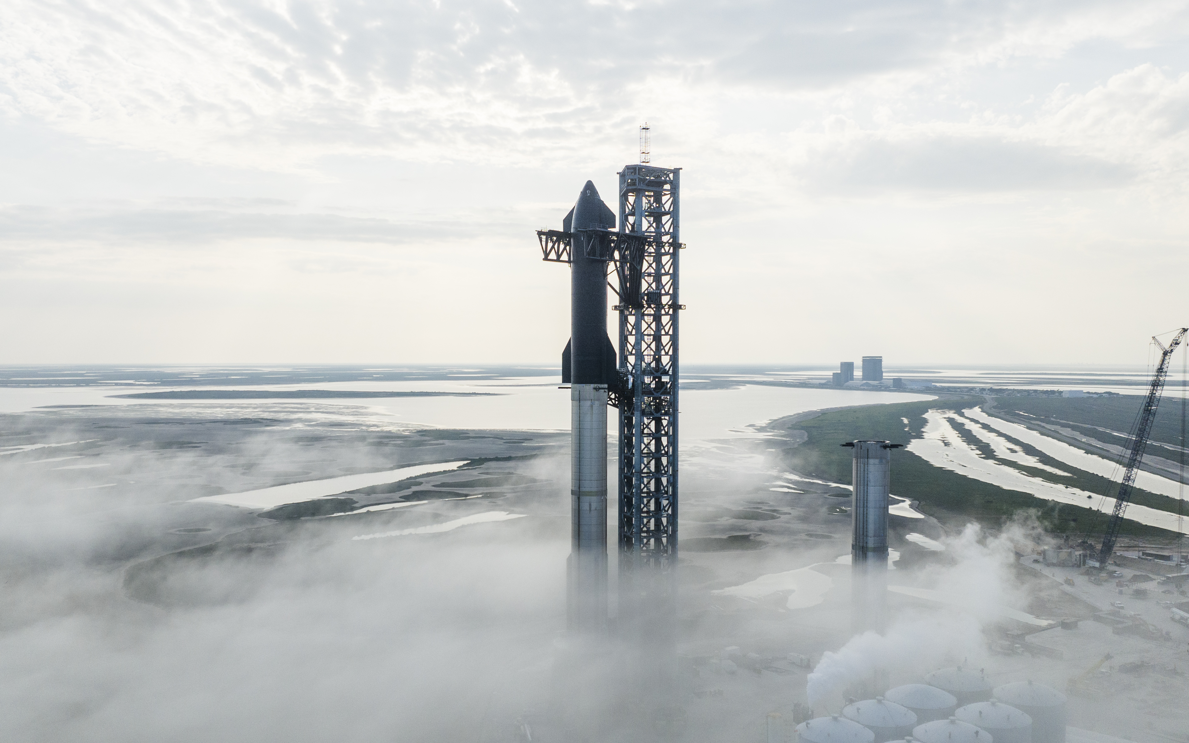 SpaceX przygotowuje się do wystrzelenia w marcu pierwszych w historii rakiet Starship i Super Heavy