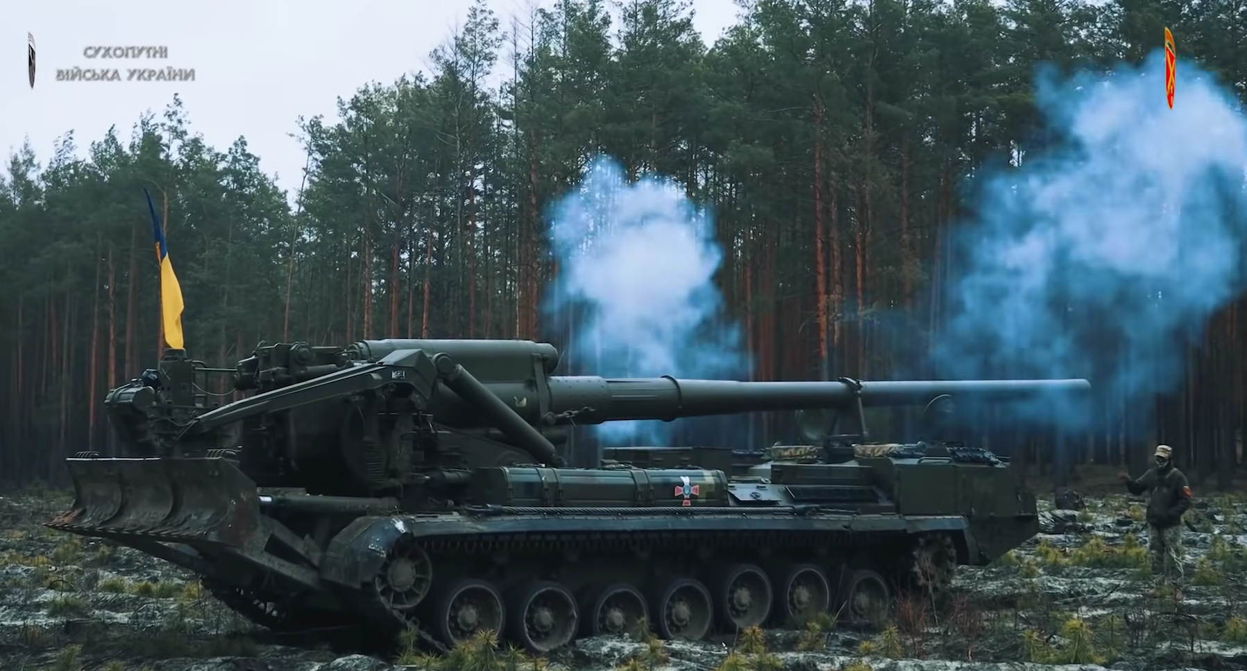 Spektakularny materiał filmowy z pracy dział samobieżnych „Pion” na pozycjach rosyjskich najeźdźców (wideo)