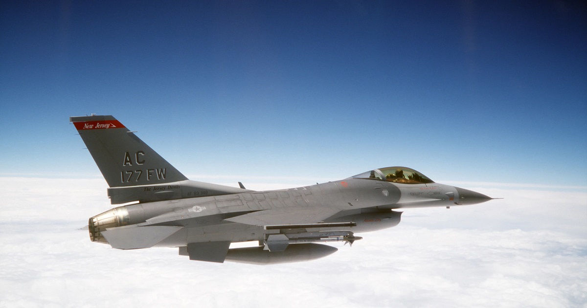 NATO rewiduje pomysł przekazania Ukrainie myśliwców MiG-29 i F-16 Fighting Falcon