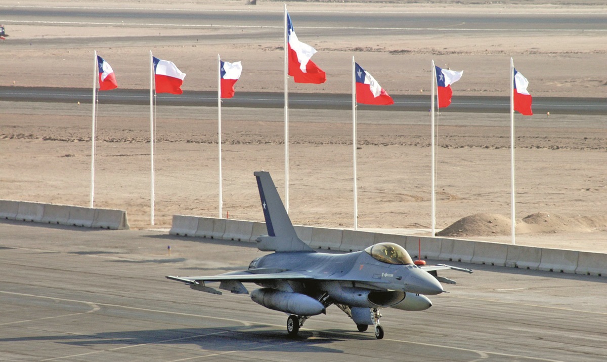 Lockheed Martin zmodernizuje wszystkie chilijskie myśliwce F-16 Fighting Falcon do standardu M6.6 za 177 milionów dolarów.