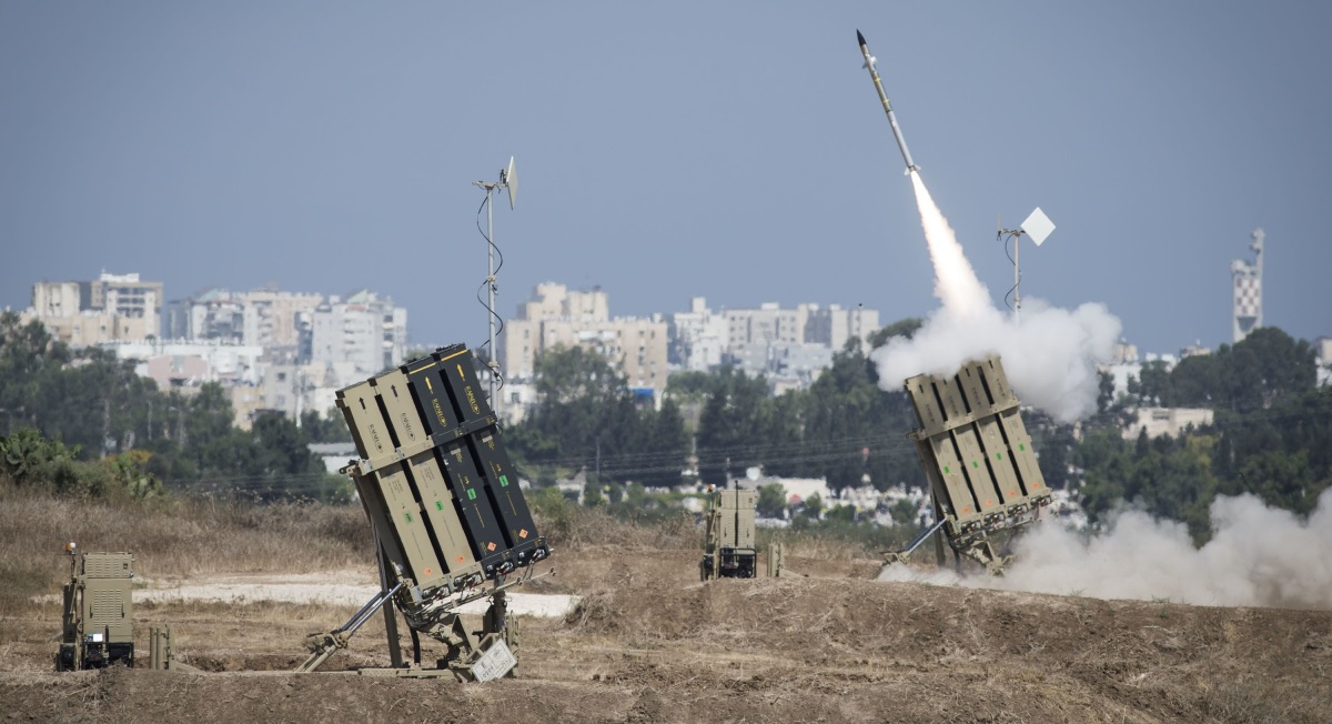 Izrael poprosił USA o rakiety przechwytujące dla systemu obrony powietrznej Iron Dome i bomby o małej średnicy