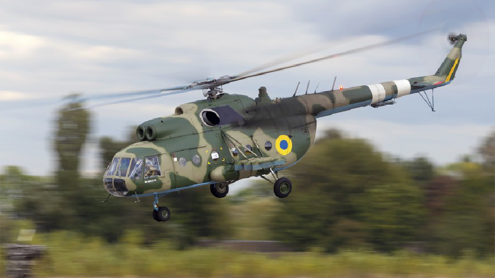 Siły zbrojne Ukrainy odzyskują śmigłowiec Mi-8, który został przejęty przez Rosjan w pierwszych dniach wojny na pełną skalę