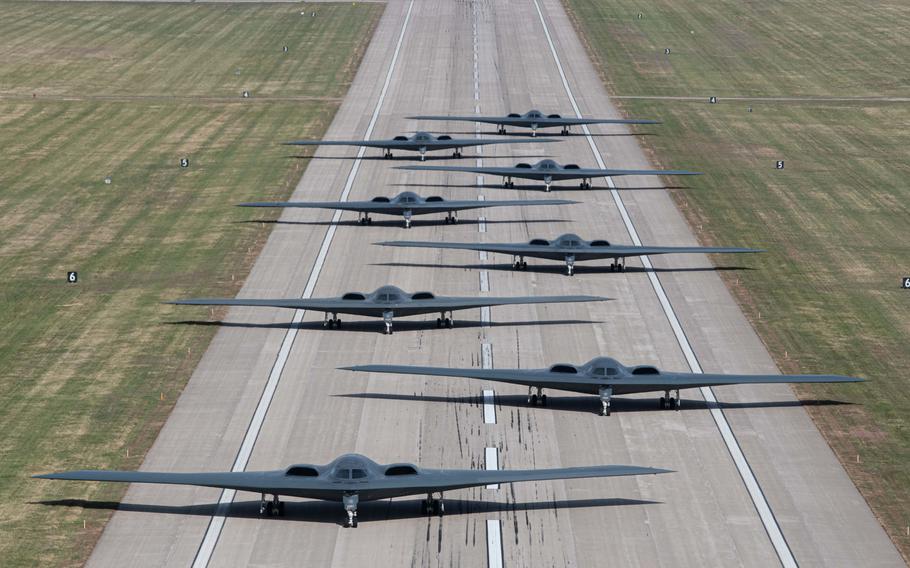 Wszystkie działające bombowce nuklearne B-2 Spirit mają wznowić loty lada dzień - pierwszy samolot wzbije się w niebo 22 maja