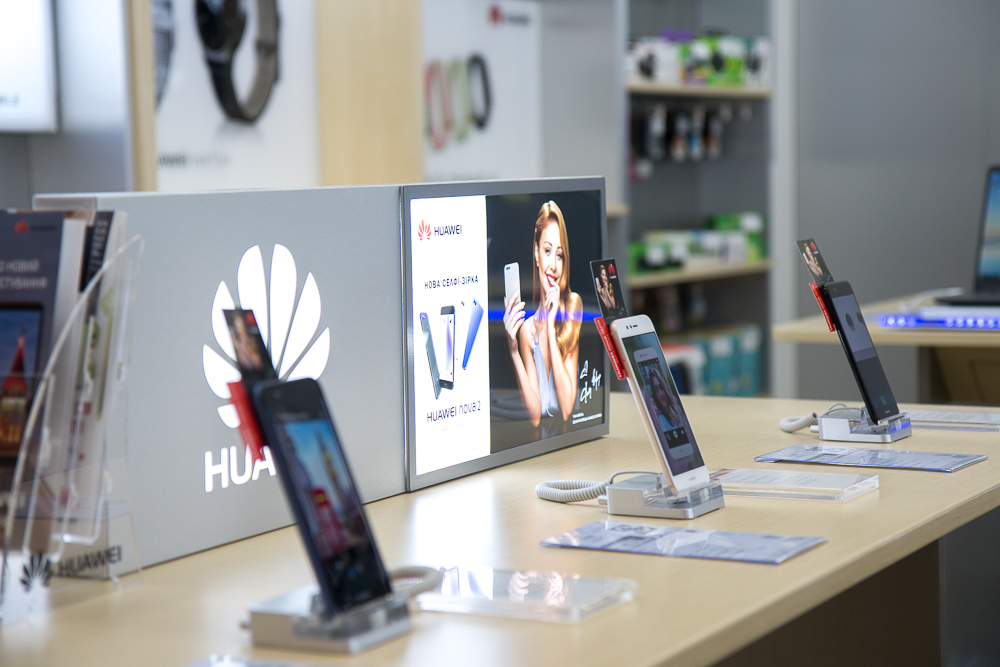 Pomimo sankcji, Huawei przewidują rekordowe sprzedaże w tym roku