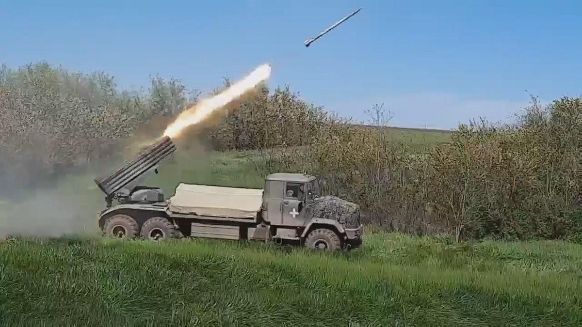 Ukraińskie Siły Zbrojne publikują rzadkie nagranie systemu wielokrotnych wyrzutni rakietowych Bastion-2 w akcji
