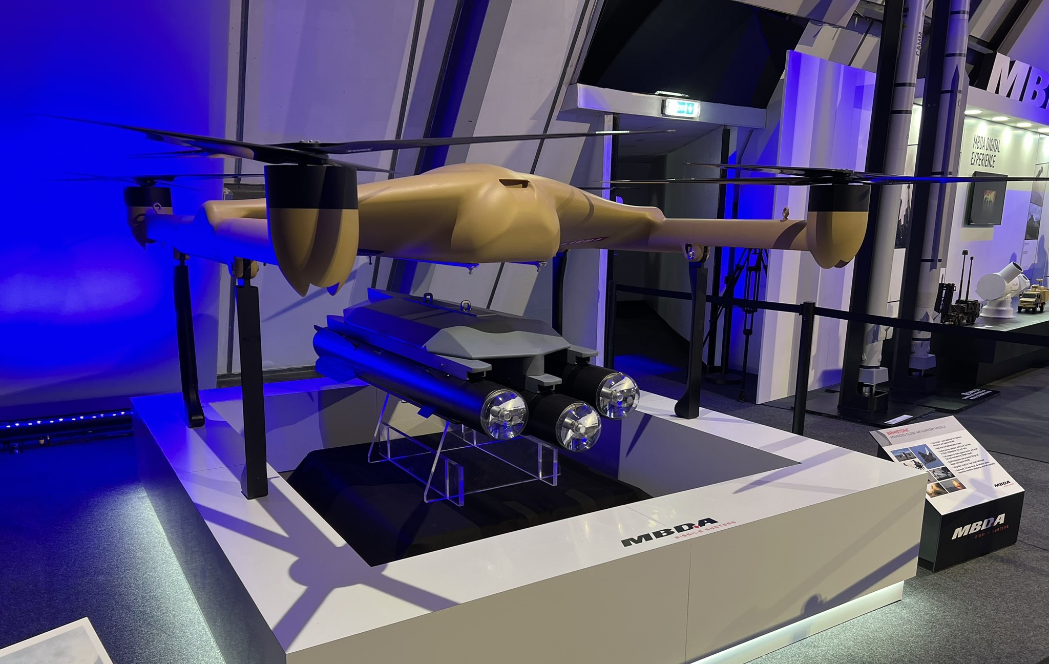 BAE Systems i Malloy Aeronautics ujawniają drona T-650 z trzema rakietami Brimstone