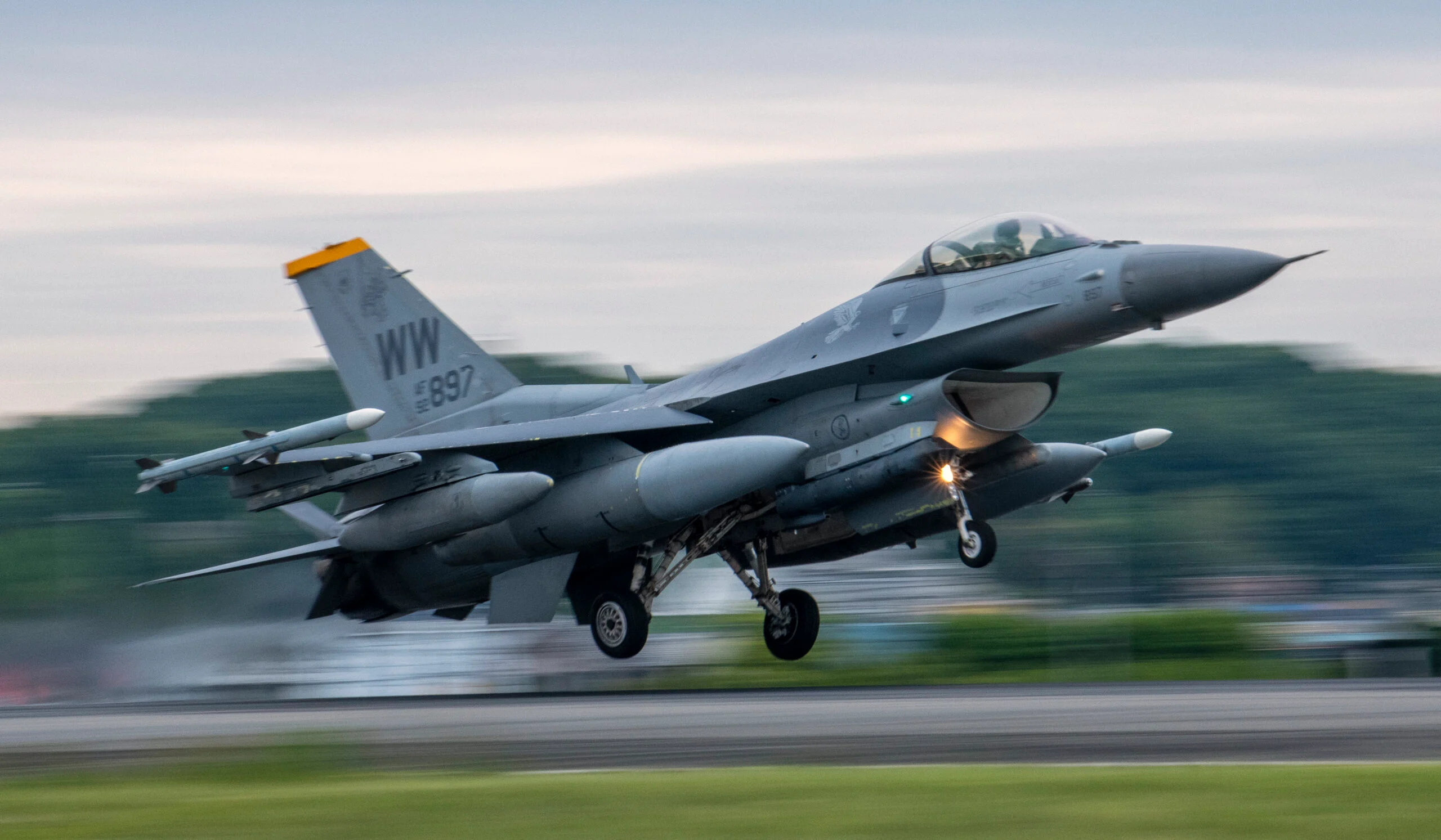 Belgia wycofa latem swój pierwszy myśliwiec F-16 Fighting Falcon przed otrzymaniem F-35 Lightning II