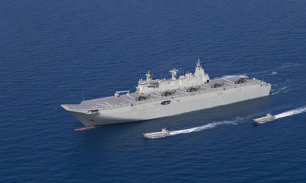 Australia wysłała swój największy okręt HMAS Canberra na Morze Południowochińskie w celu przeprowadzenia wspólnych ćwiczeń z USA i Filipinami.