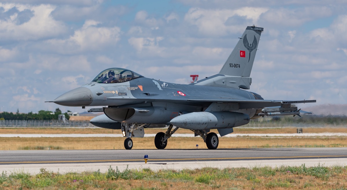 Turcja uzbroi myśliwce F-16 Fighting Falcon w pociski przeciwokrętowe ATMACA