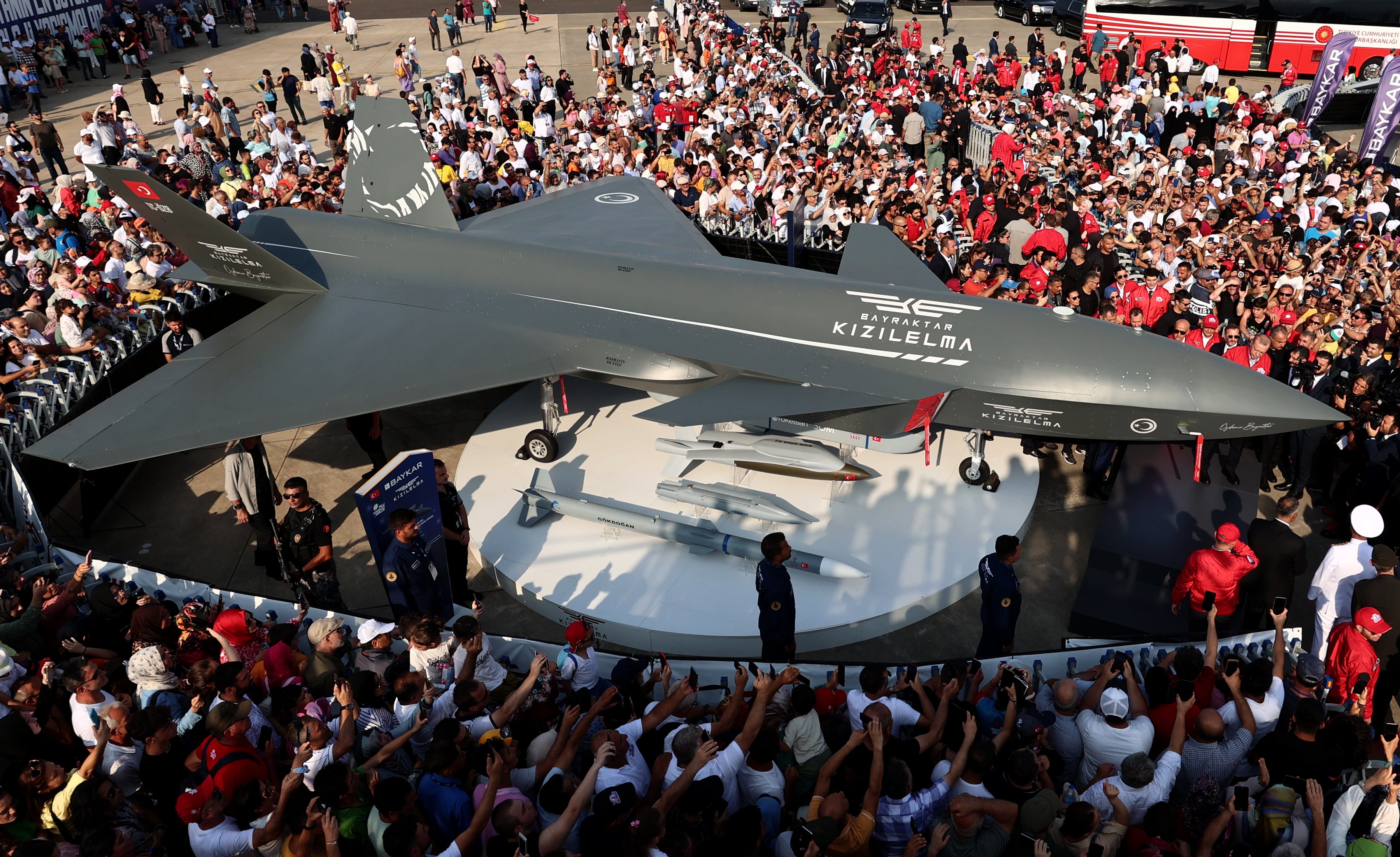 Szef Baykaru zasugerował, że firma może zbudować turecki odpowiednik myśliwca F-16 Fighting Falcon