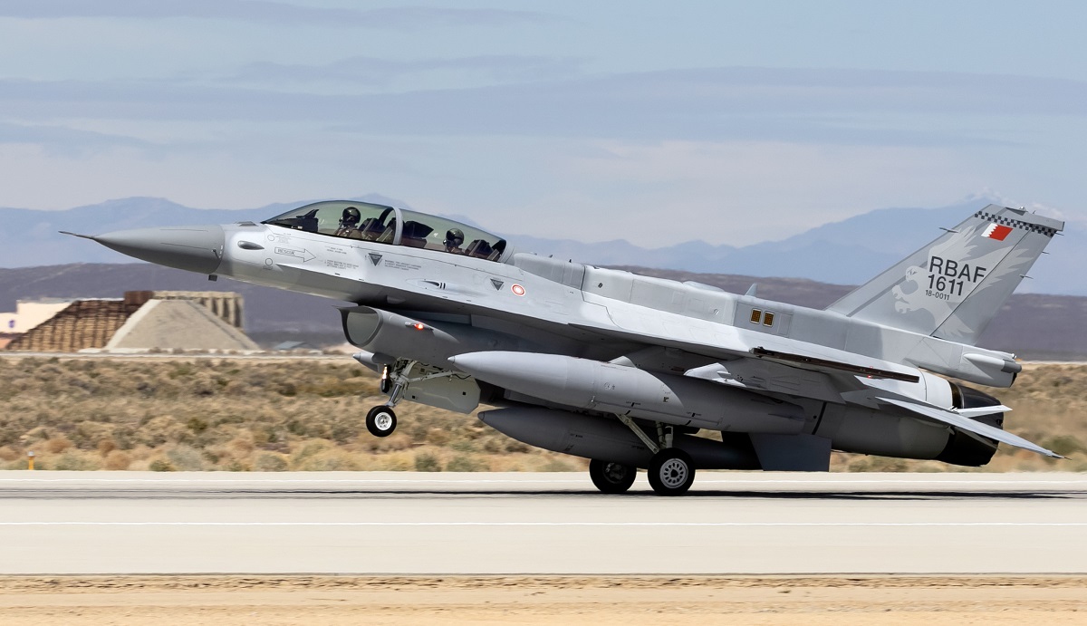 Lockheed Martin wysyła pierwszy na świecie zmodernizowany myśliwiec F-16 Viper Block 70 do bazy Edwards na testy końcowe