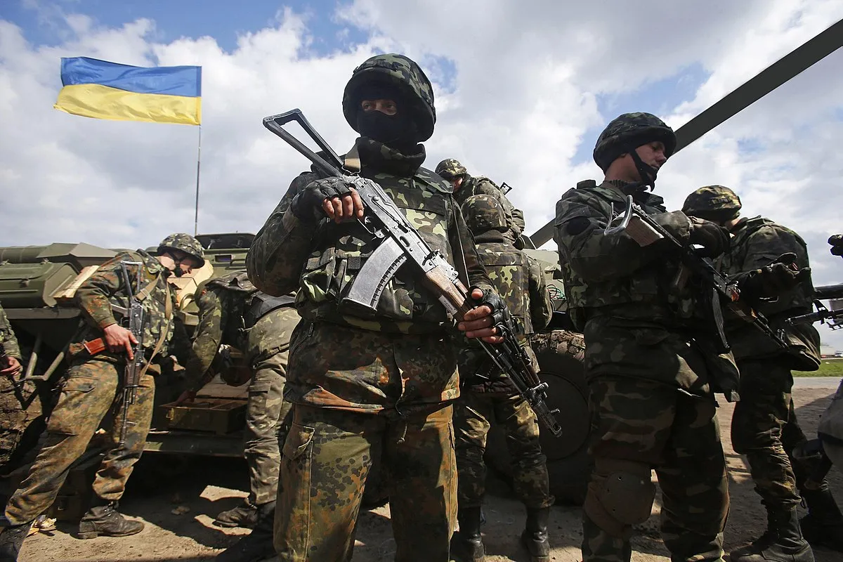 Zdobyto rosyjski sprzęt, podniesiono flagę Ukrainy i uratowano kota – Siły Zbrojne Ukrainy wylądowały na Wyspie Węży (wideo)