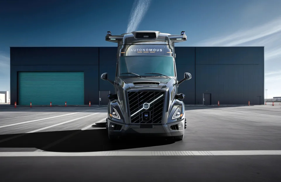 Volvo i Aurora prezentują pierwszy autonomiczny samochód ciężarowy Volvo VNL na ACT Expo w Las Vegas