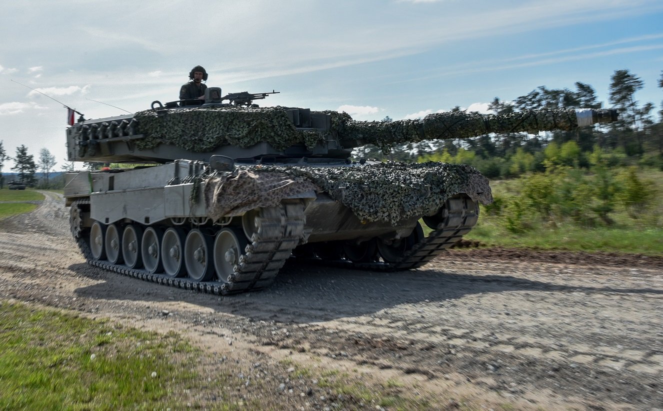 Niemcy przekazują Słowacji drugi czołg Leopard 2A4, który zastąpi BMP-1 wysłane na Ukrainę