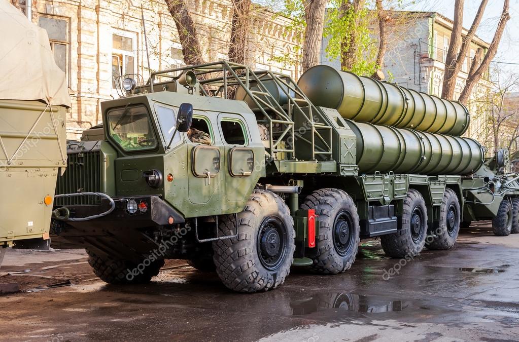 Ukraińskie wojsko pokazało dwa ogromne systemy obrony powietrznej S-300