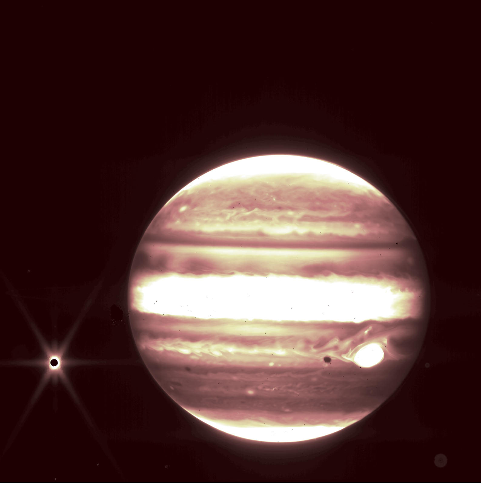 Teleskop Orbitalny Jamesa Webba wykonał jasne zdjęcia Jowisza, jego pierścieni i trzech satelitów
