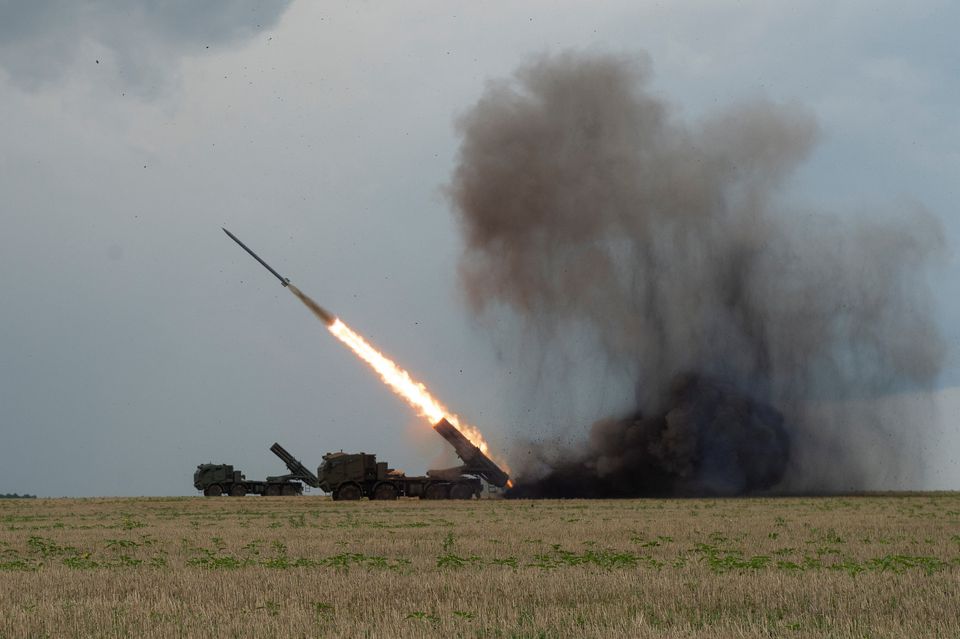 Siły Zbrojne Ukrainy mają co najmniej dwa najnowsze systemy rakiet wielokrotnego startu Burevij na podwoziu Tatra T815-7