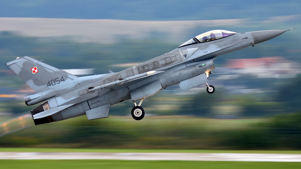 Polska zapłaci Elbit Systems 51 mln dolarów za szkolenie pilotów myśliwców F-16 Block 52+