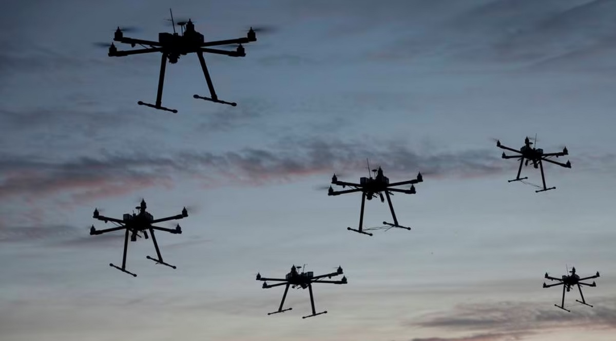 Stany Zjednoczone zademonstrują technologię, która może zneutralizować duży rój wrogich dronów jednocześnie