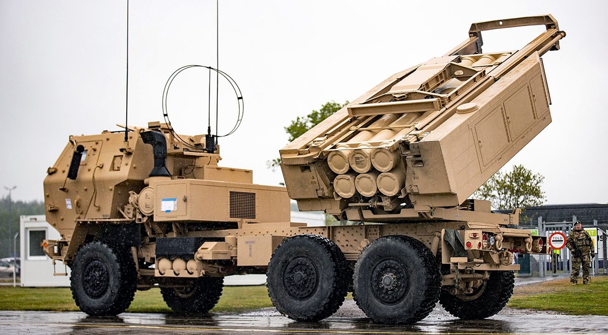 USA zatwierdziły sprzedaż Łotwie sześciu systemów M142 HIMARS z wyrzutniami dla M30A2 GMLRS, M31A2 GMLRS i M57 ATACMS