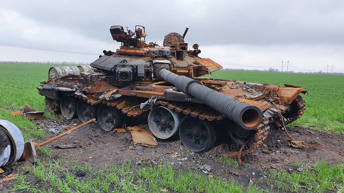 Rosyjskie fabryki odmawiają naprawy czołgów, ponieważ żołnierze sprzedają lub wymieniają wszystkie części zamienne na alkohol