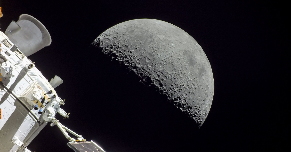Statek kosmiczny Orion sfotografował Księżyc za pomocą kamery akcji GoPro Hero 4 Black