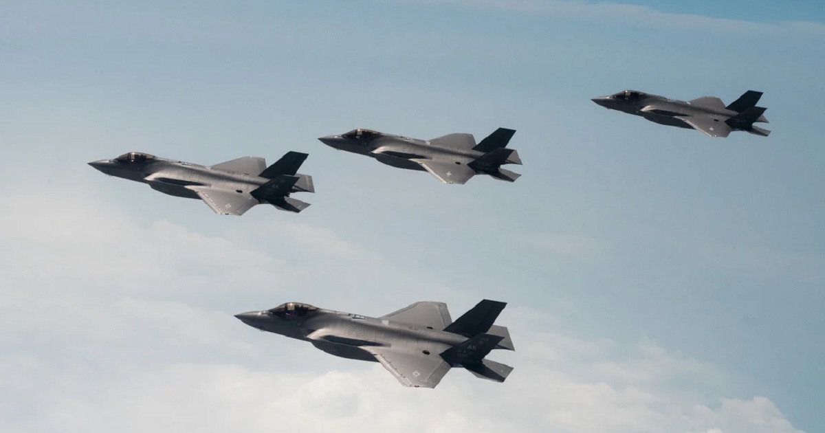 240 samolotów, w tym F-35 Lightning II, EA-18 Growler, F-15K Slam Eagle i KF-16 Fighting Falcon - USA i Korea Południowa rozpoczynają masowe ćwiczenia w miarę zbliżania się próby nuklearnej KRLD