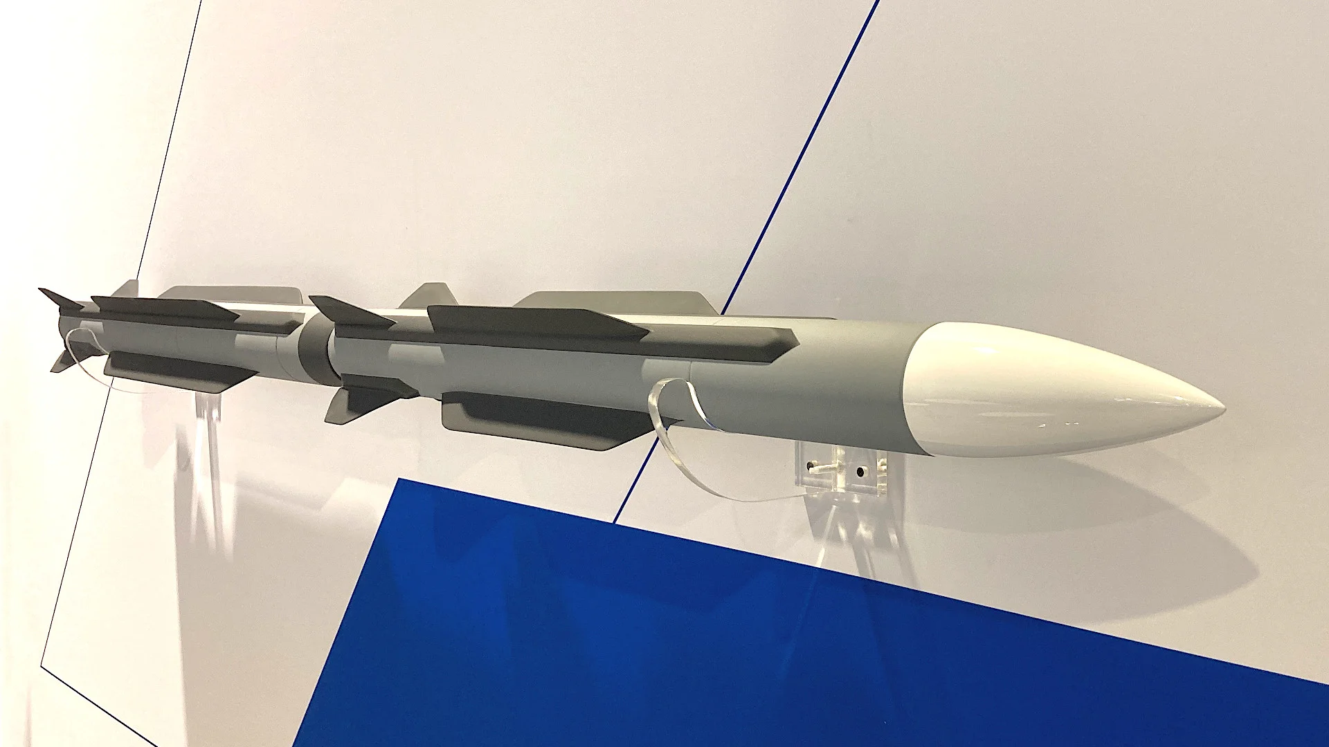 Boeing opracuje modułowy pocisk powietrze-powietrze dla amerykańskich myśliwców