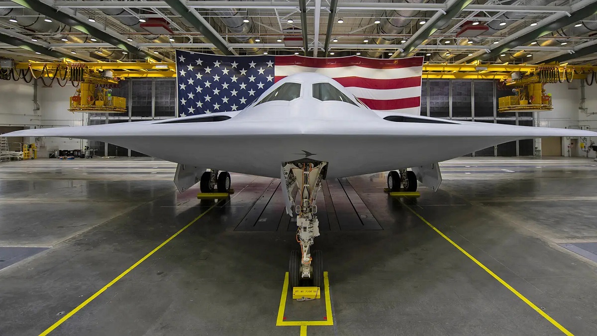 Bombowiec nuklearny B-21 Raider mógłby latać dronami budowanymi dla myśliwców piątej i szóstej generacji