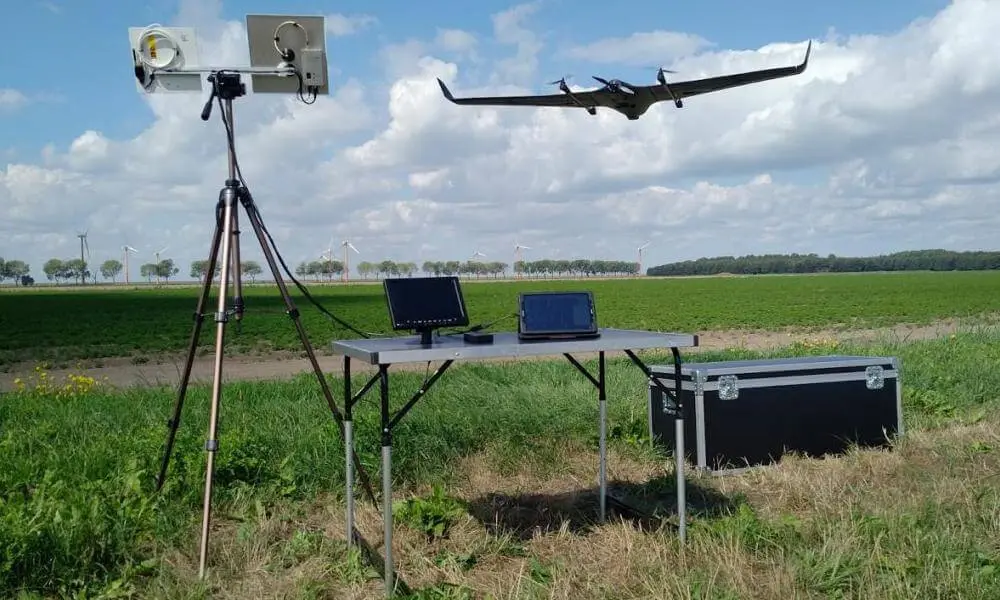 Siły Zbrojne Ukrainy otrzymały drony DeltaQuad, EOS C VTOL i Leleka-100 o wartości 375 000 USD